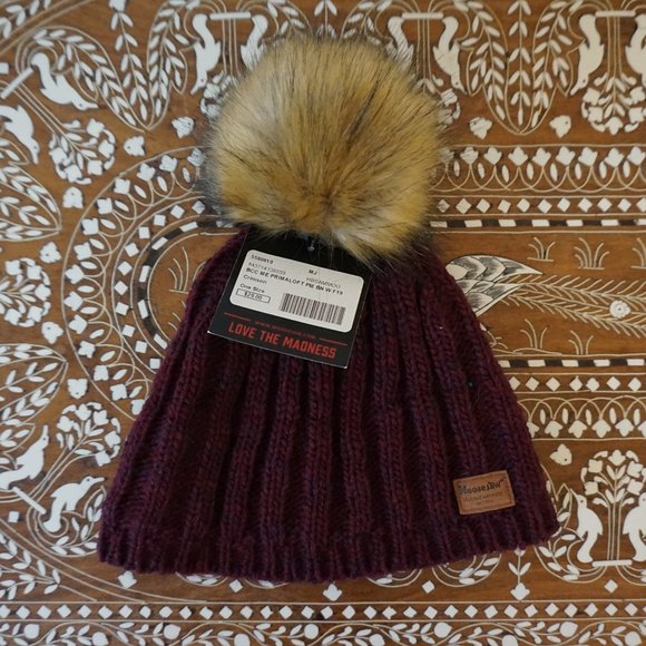 Moosejaw beanie - Picture 1 of 2